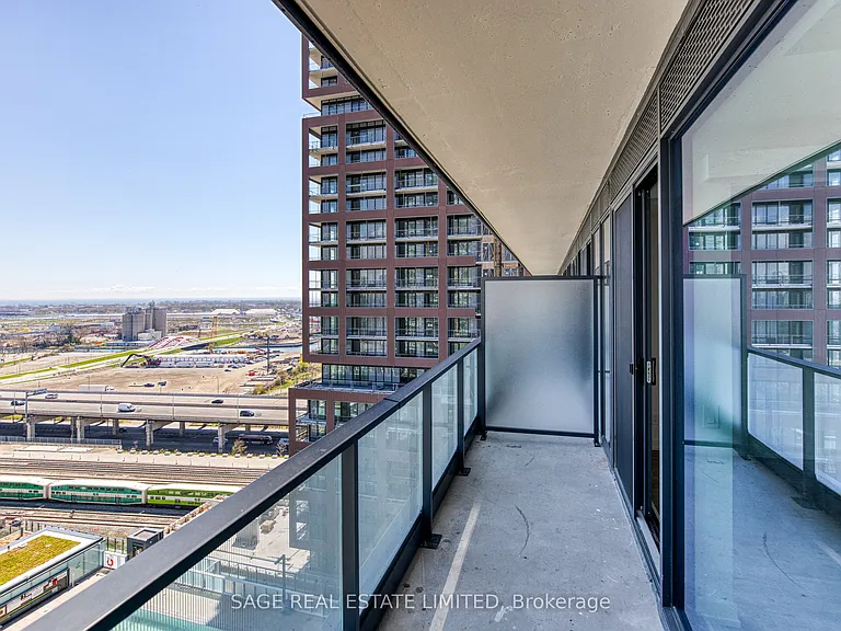 35 Parliament St #1712 — Photo 32