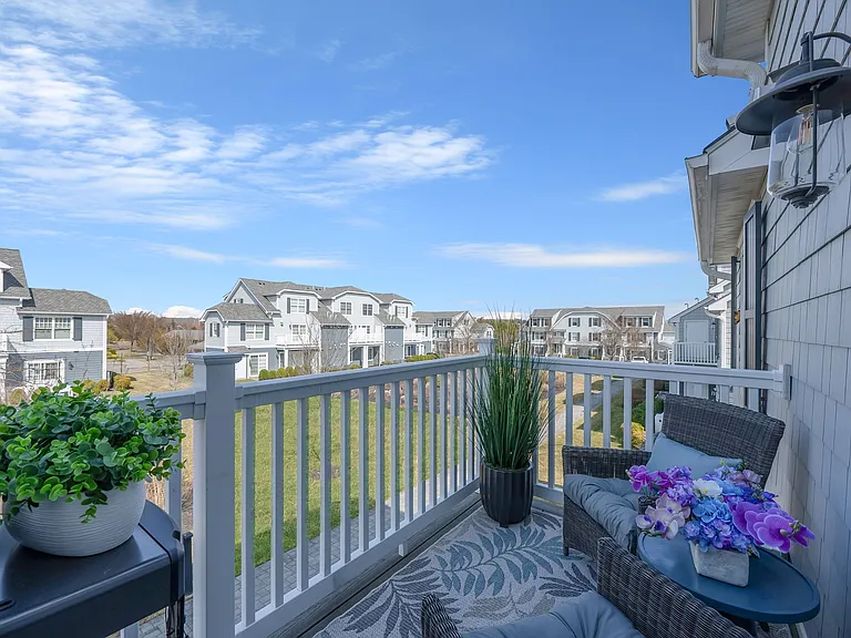 9 Village Green Dr — Photo 14