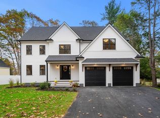 4 Patti Rd, Beverly, MA 01915