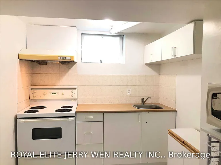 156 McNicoll Ave — Photo 7