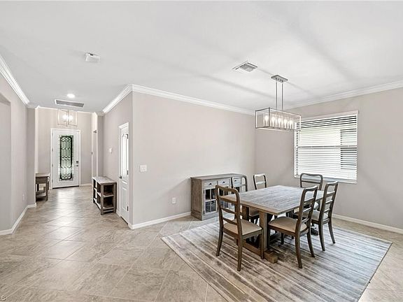 4th image of 9487 Foxglove LN