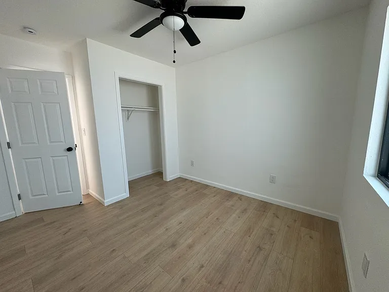 1016 Cedar Brk — Photo 5
