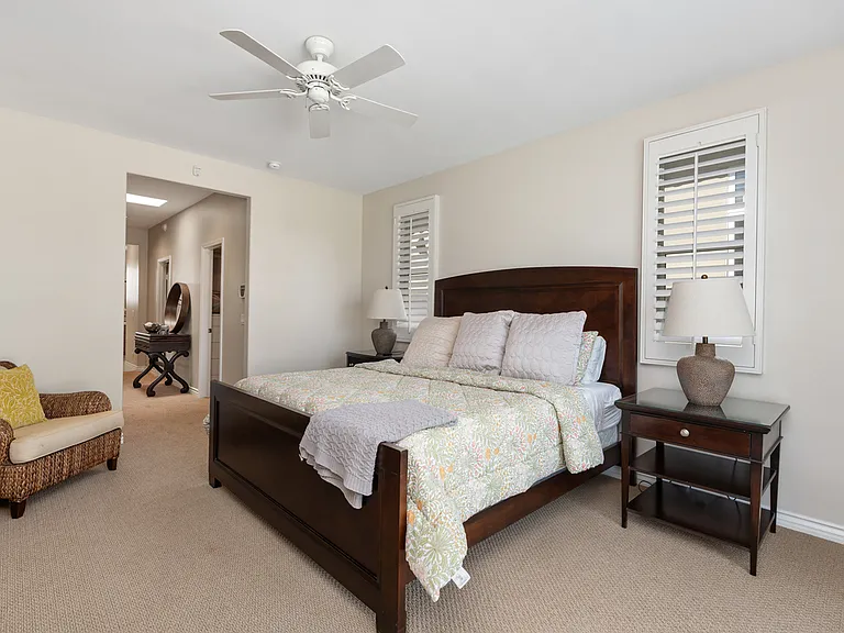 56618 Palms Dr — Photo 17