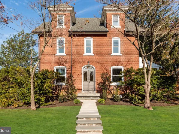 729 Blooming Glen Rd, Perkasie, PA 18944