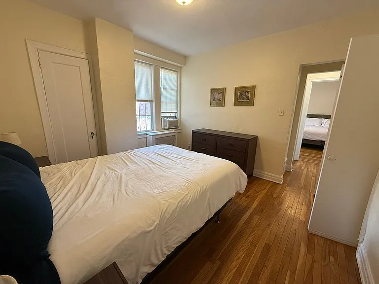 New King Edward Apartments — Photo 445
