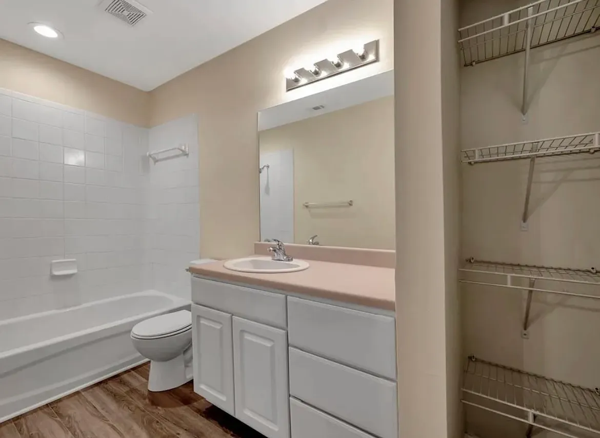 3 bed, 3.5 bath, 1513 sqft, $1,550 — Photo 4