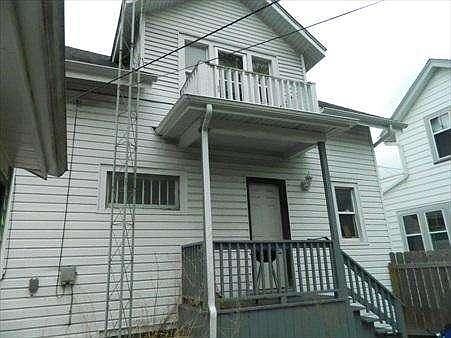 2nd image of 7413 Sheridan Rd