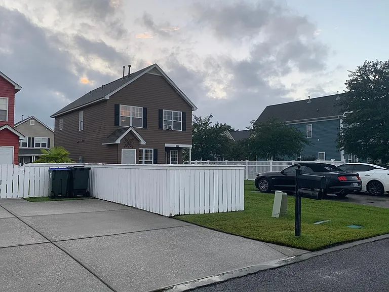 201 Hyacinth St — Photo 21