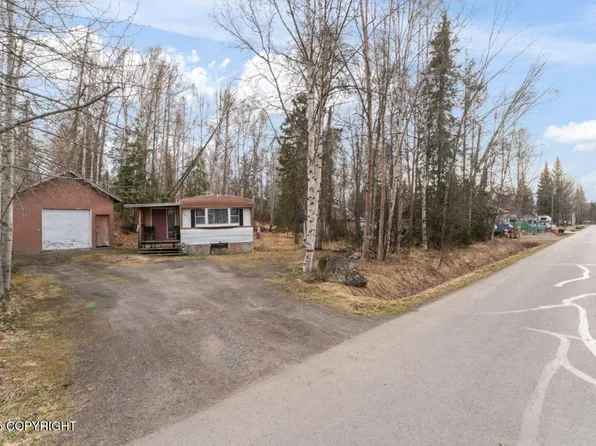16540 Eleonora St, Eagle River, AK 99577