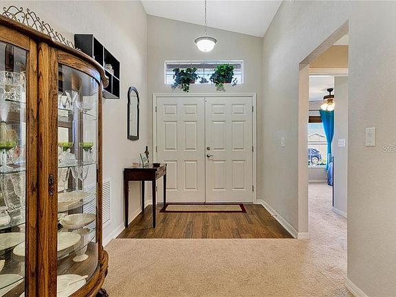 3rd image of 970 Kingfisher Dr