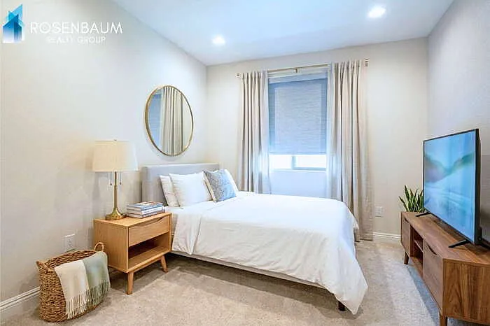 1533 W Sabel Ct — Photo 11