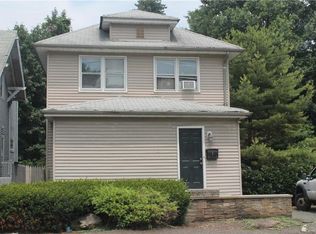 68 Ramapo Rd, Garnerville, NY 10923