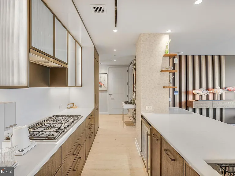601 Wharf St SW #208 — Photo 12