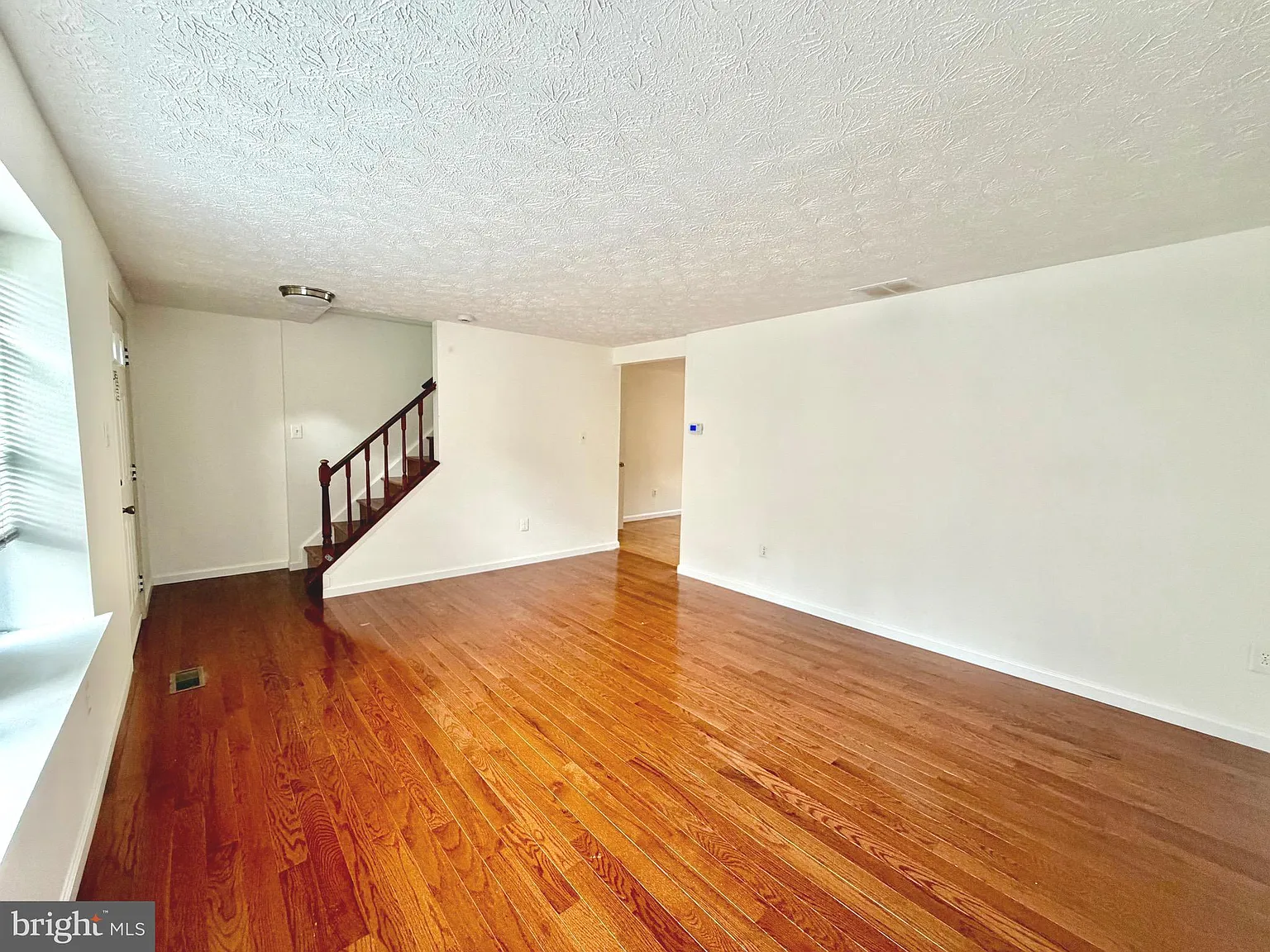4 bed, 1450 sqft, $2,699 — Photo 2