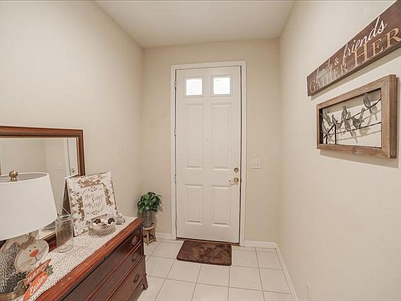 3rd image of 3638 Pine Knot Dr