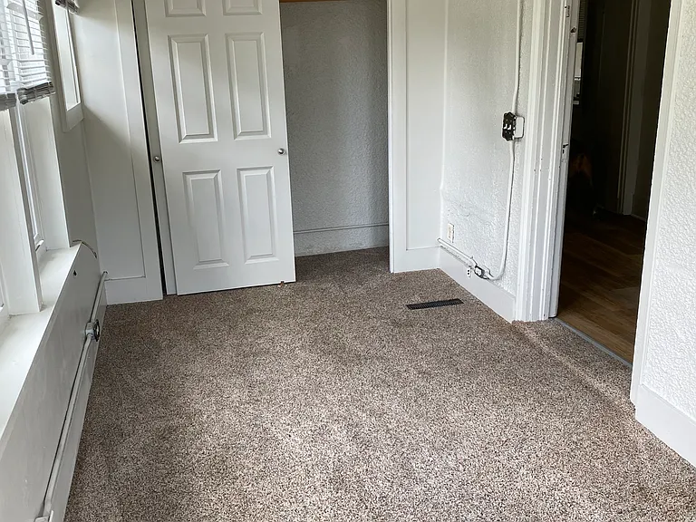 640 McHenry St #1 — Photo 16