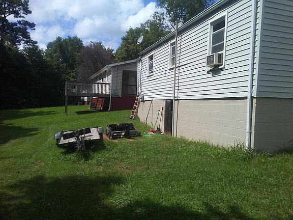 2nd image of 40 Mason Ct