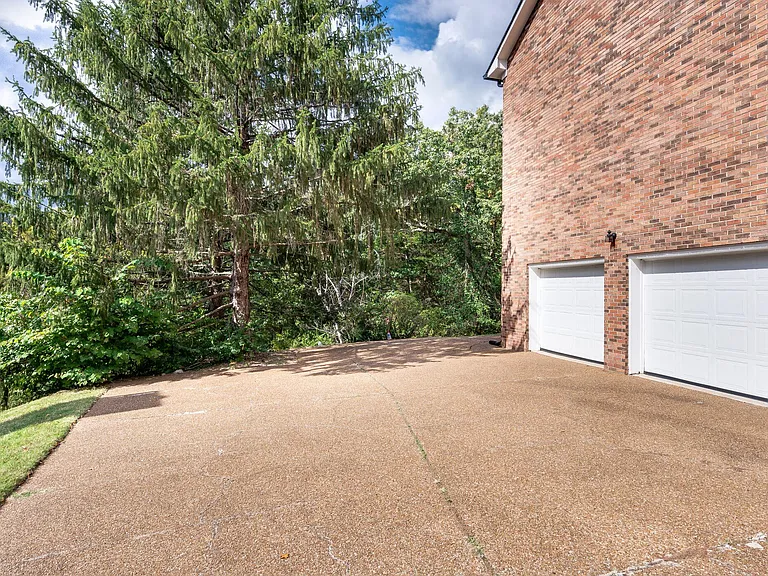 4625 Mountain View Dr — Photo 48