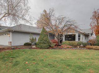 426 Phyllis Dr, Eagle Point, OR 97524