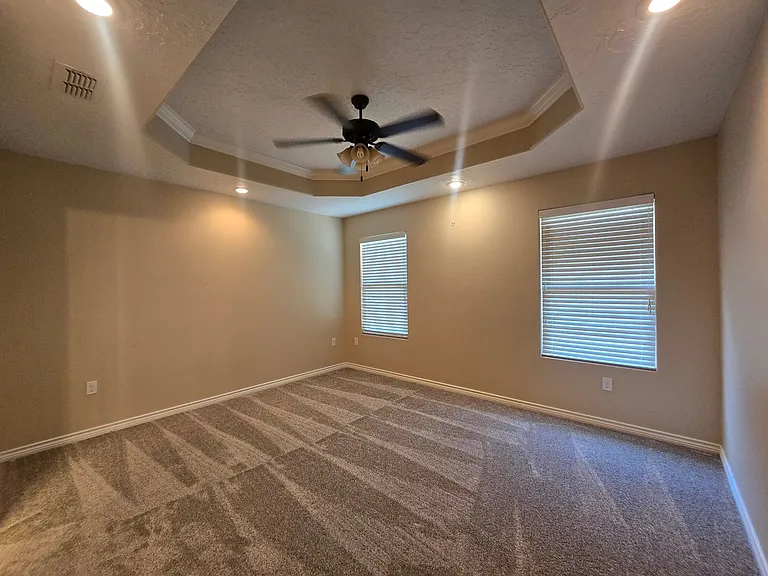 2323 Flagstone Dr — Photo 5