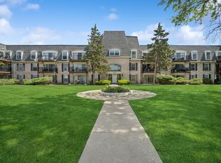 5200 Carriageway Dr APT 214, Rolling Meadows, IL 60008