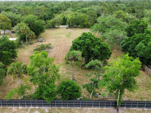 320 S JINETE Street, Clewiston, FL 33440