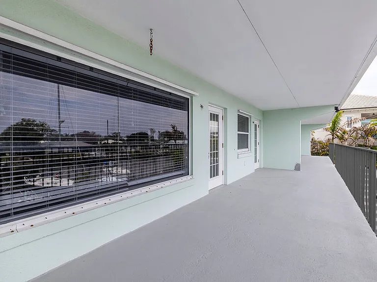 23 Royal Palm Point #B — Photo 26