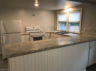 162 Main St, Hampton, NJ 08827