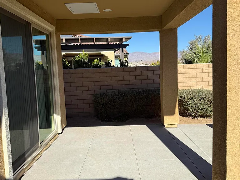 39912 Felicita Pkwy #39912 — Photo 23