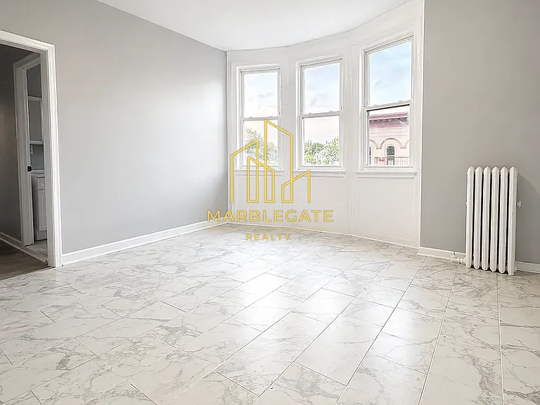 233 Littleton Ave #11E — Photo 6