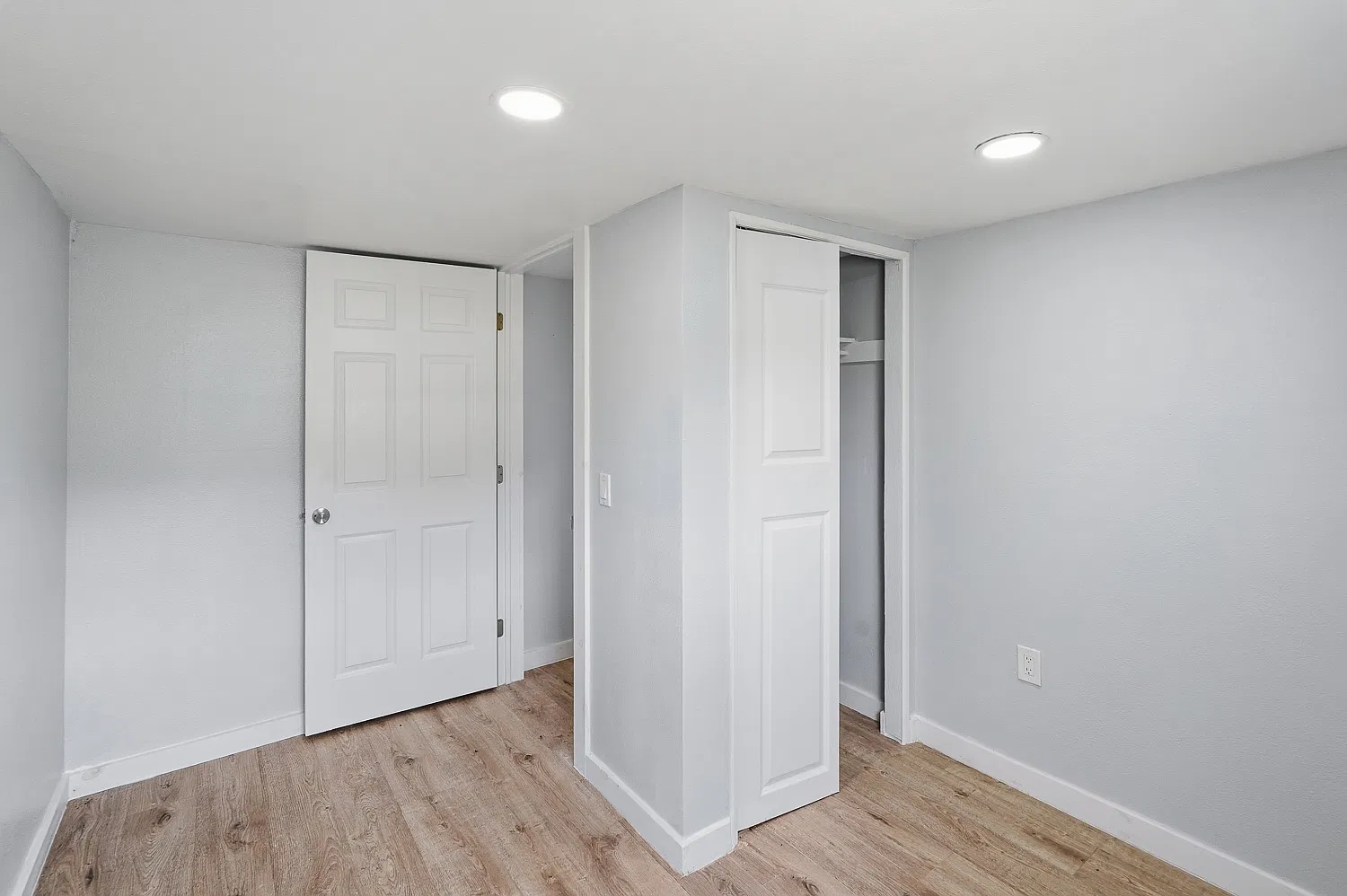 2 bed, 480 sqft, $1,150 — Photo 4