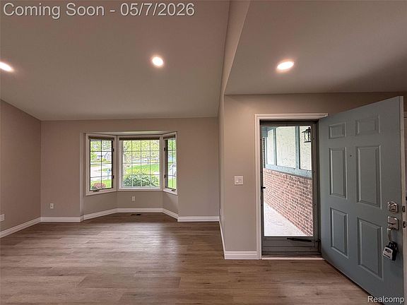 5th image of 45480 Inverness Cir