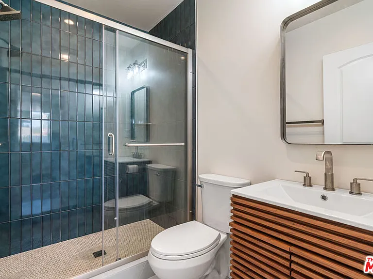 2217 W Via Camille — Photo 8