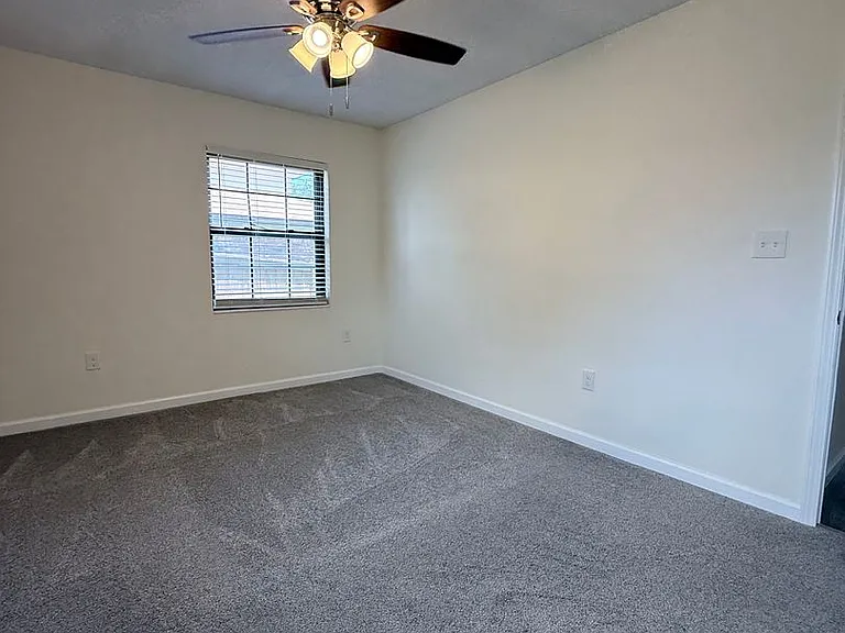 503 Virginia St — Photo 12