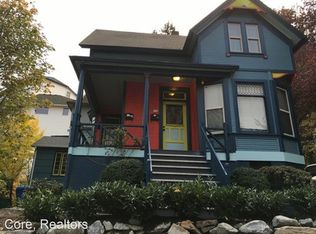 938 SW Clifton St APT B, Portland, OR 97201