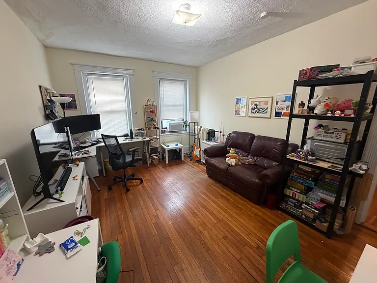 1318 Commonwealth Ave #10 — Photo 2