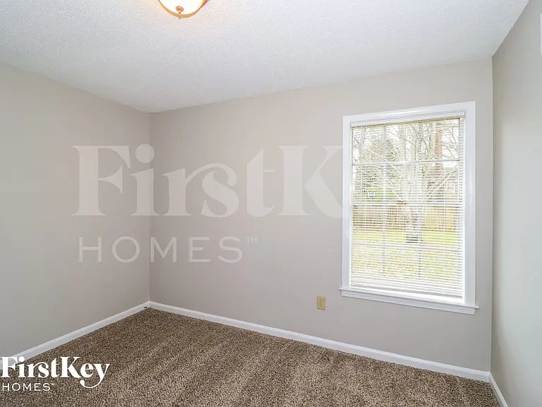 3349 Lynchburg St — Photo 11