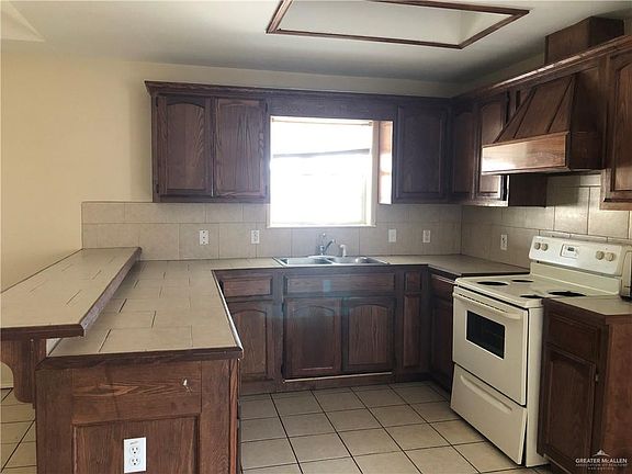4th image of 3600 Wyndham Ave APT 3