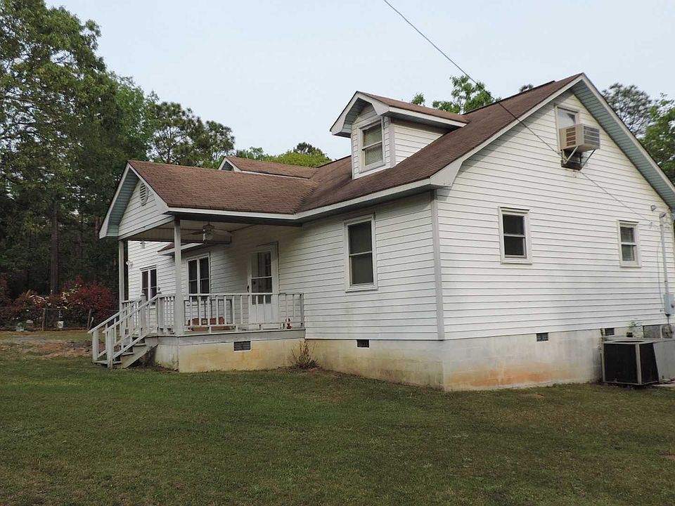 2nd image of 215 Goodwin Rd