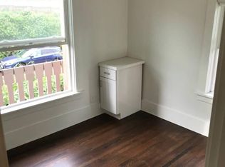 1908 8th Ave N, Seattle, WA 98109