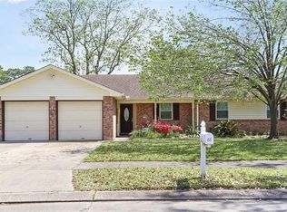 66 Country Club Dr, La Place, LA 70068