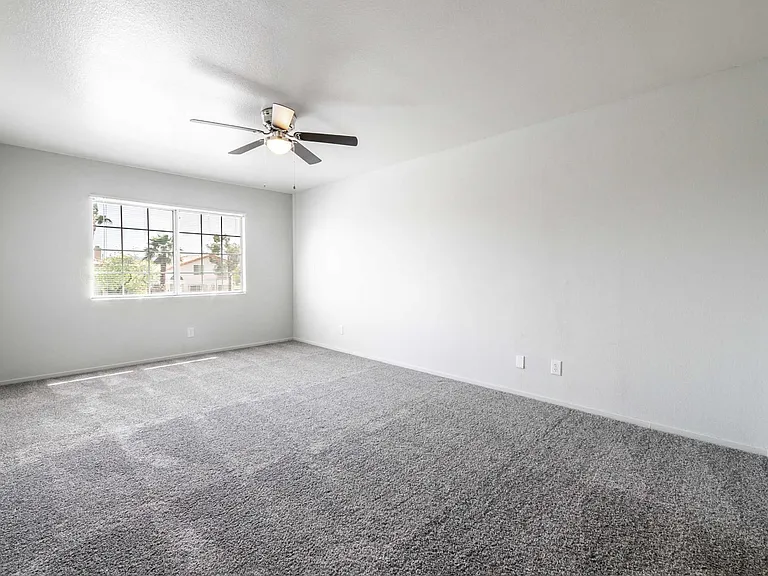 2601 Autumn Blaze Ave — Photo 17