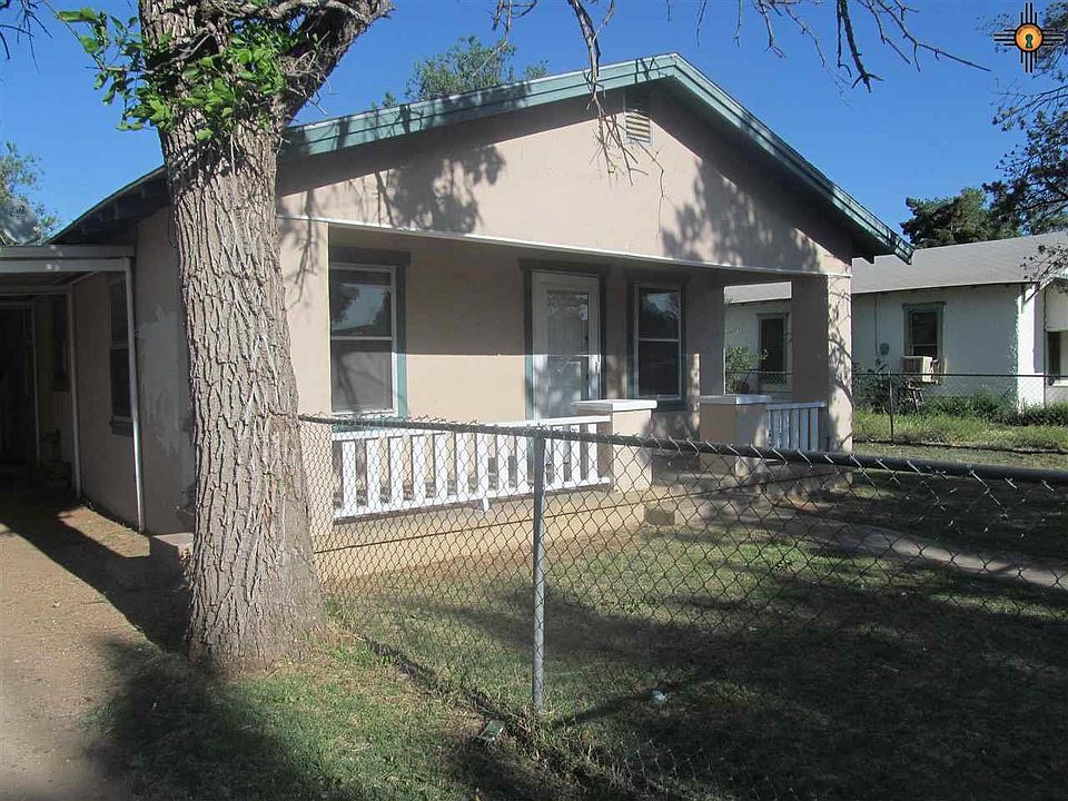 1st image of 909 Axtell St