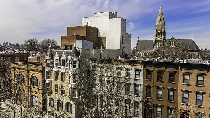 Rented by Nooklyn NYC LLC | media 50