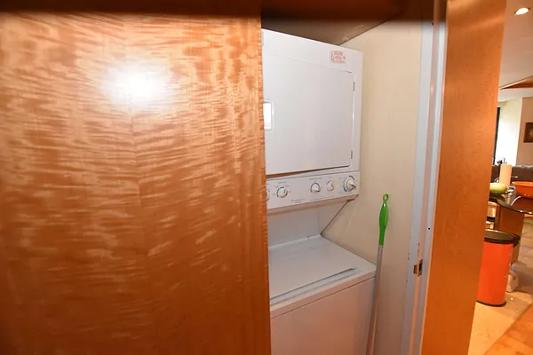 Rented by Luxury Habitat | media 42