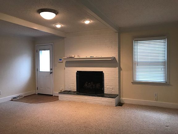 2nd image of 159 Sue Lane Ct