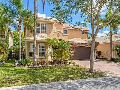 5 bed, 3507 sqft, $5,900 — Photo 2