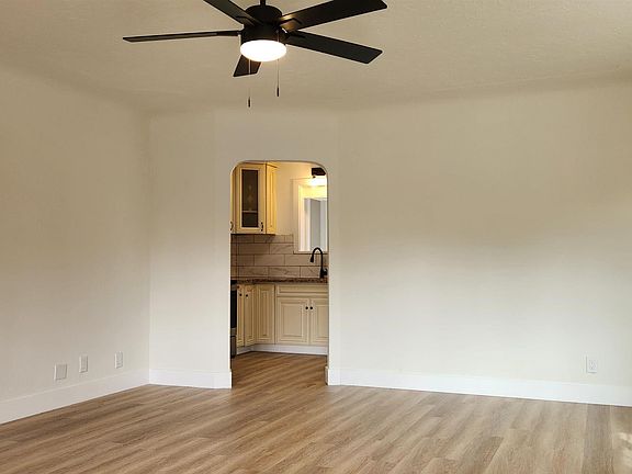 5th image of 308 Vine St