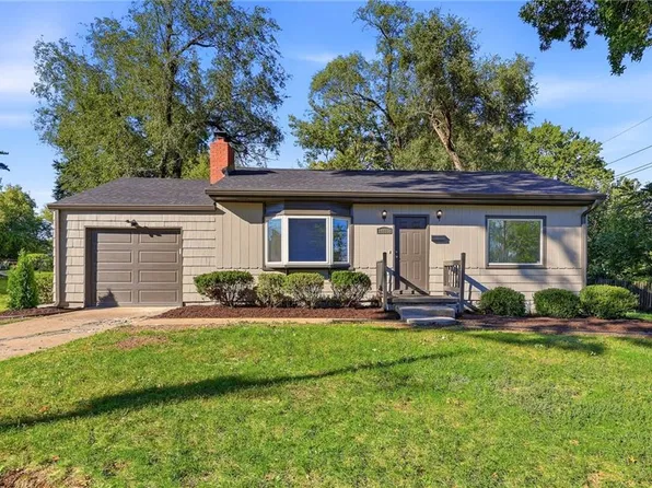 11216 W 61st Pl, Shawnee, KS 66203