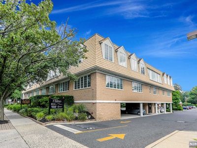 175 Washington Ave APT N, Dumont, NJ, 07628